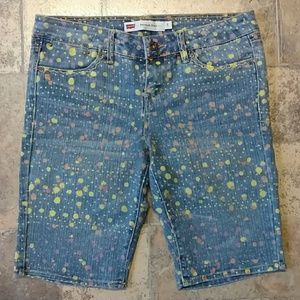 Levi's paint splatter bermuda shorts size 5